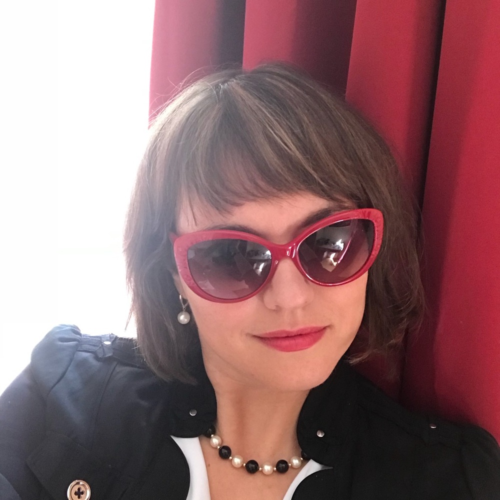 Meet your Posher, Alla